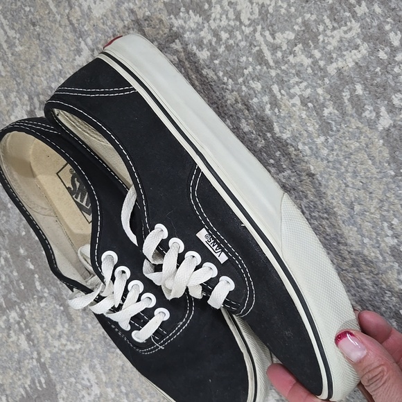 Mens Vans Black Canvas Sneakers 6.5 - Picture 7 of 7